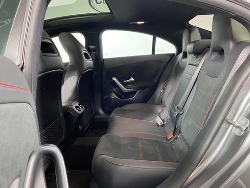 Used 2023 Mercedes-Benz CLA 250 4MATIC image 11