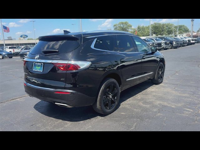Certified 2024 Buick Enclave Essence w/ Experience Buick Package AWD/4WD image 8