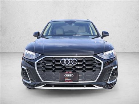 Used 2023 Audi Q5 2.0T Premium Plus w/ Premium Plus Package AWD/4WD image 2
