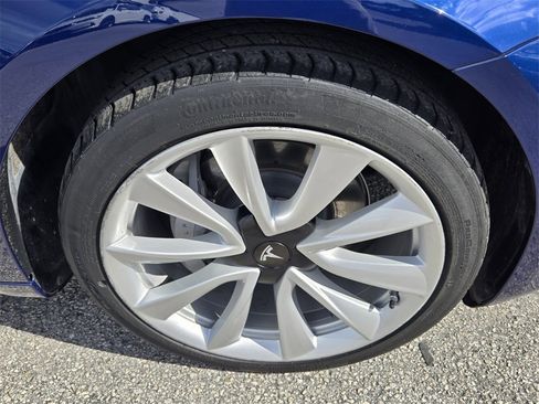 Used 2019 Tesla Model 3 Long Range image 17