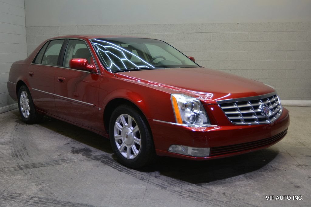 Used 2010 Cadillac DTS FWD image 1