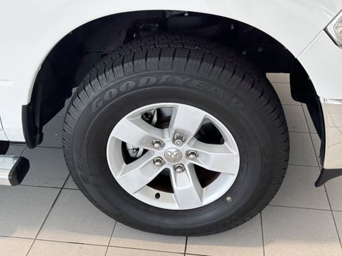 Used 2024 RAM 1500 Tradesman w/ Chrome Plus Package AWD/4WD image 9