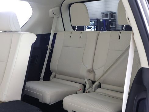 Used 2023 Lexus GX 460 Premium image 37