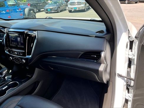 Used 2023 Chevrolet Traverse LT w/ Midnight/Sport Edition AWD/4WD image 13