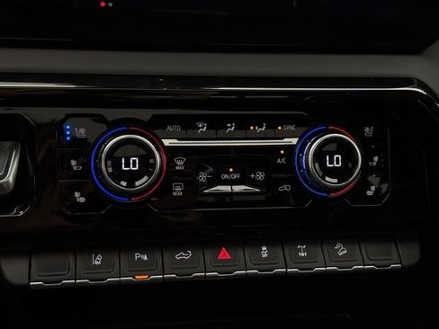 New 2026 GMC Sierra 2500 AT4X AWD/4WD image 31