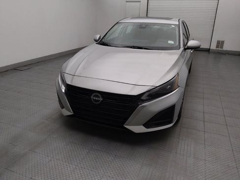 Used 2023 Nissan Altima 2.5 SV w/ SV Premium Package FWD image 15