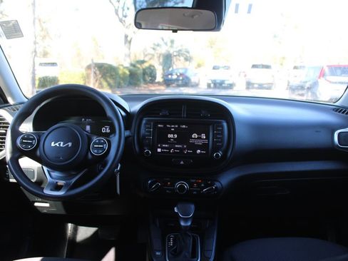 Certified 2024 Kia Soul LX w/ Option Group 015 image 22