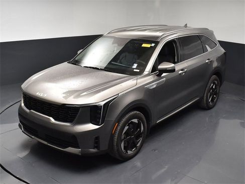 Certified 2025 Kia Sorento EX image 36