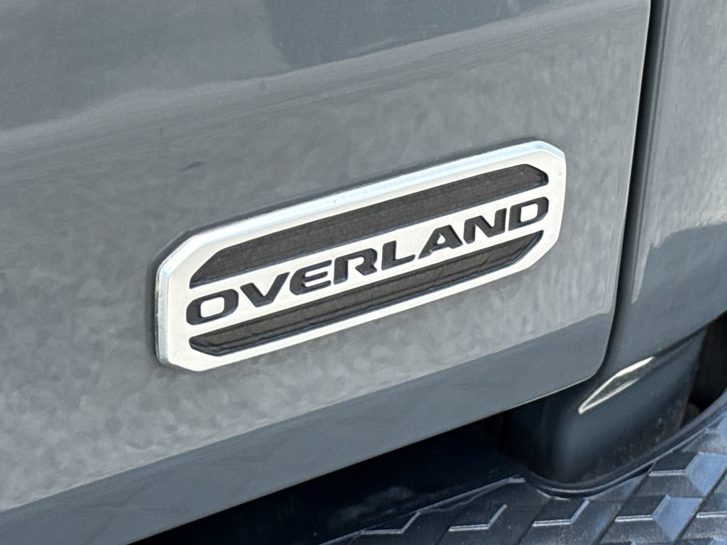 Used 2021 Jeep Gladiator Overland w/ Popular Equipment Package AWD/4WD image 11