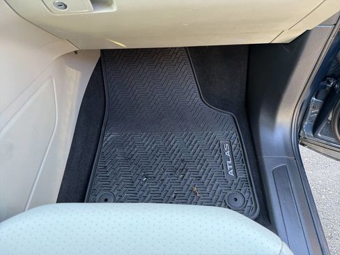 Used 2018 Volkswagen Atlas SE image 20