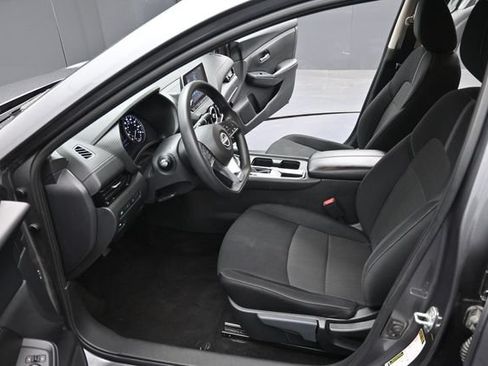 Used 2024 Nissan Sentra SV FWD image 27