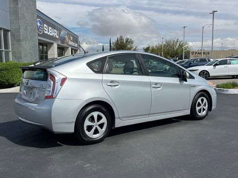 Used 2012 Toyota Prius Two w/ Preferred Accessory Pkg image 4