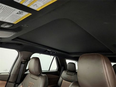 Used 2021 Ford Explorer King Ranch w/ Premium Technology Package image 20