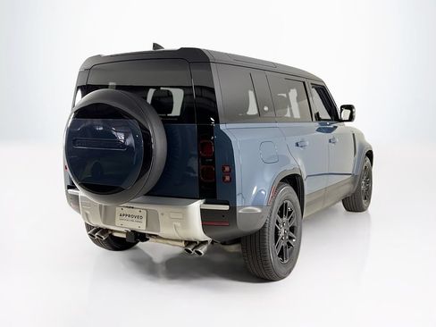 Used 2024 Land Rover Defender 110 SE AWD/4WD image 5