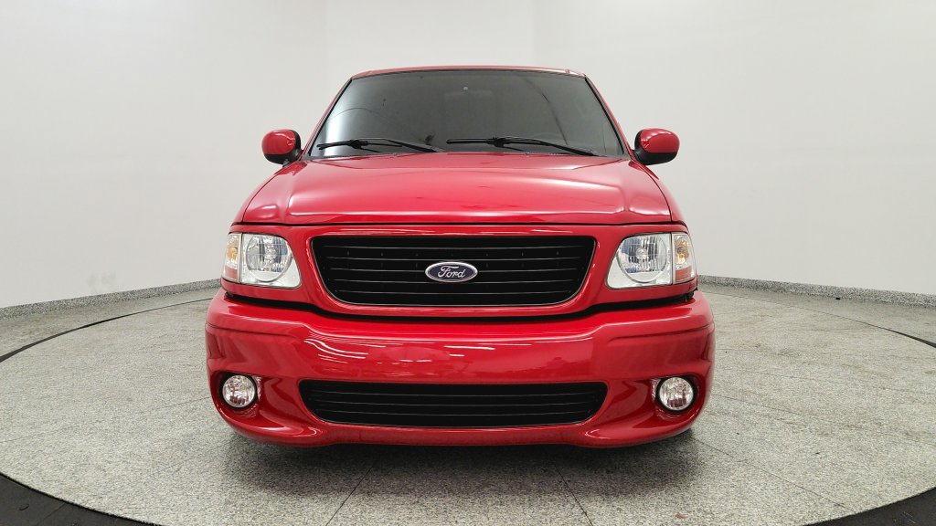 Used 2004 Ford F150 Lightning RWD image 8