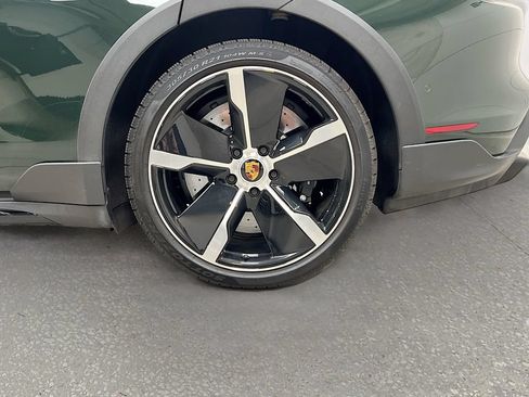 Certified 2022 Porsche Taycan Turbo S AWD/4WD image 33