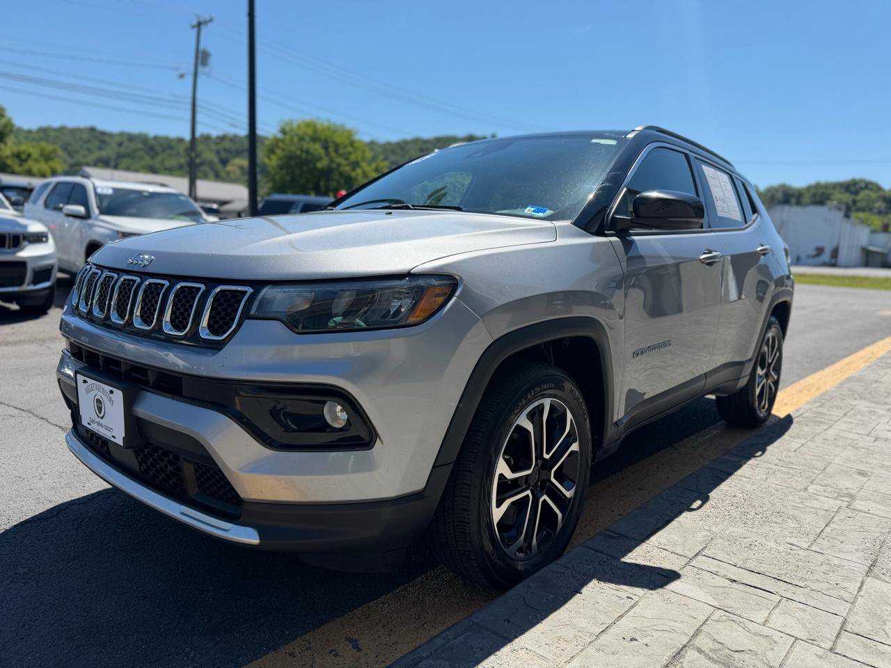 Used 2024 Jeep Compass Limited AWD/4WD image 4