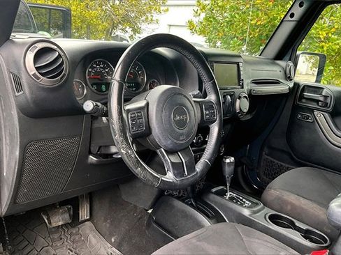 Used 2016 Jeep Wrangler Sport image 14