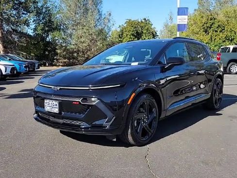 New 2026 Chevrolet Equinox EV RS image 4