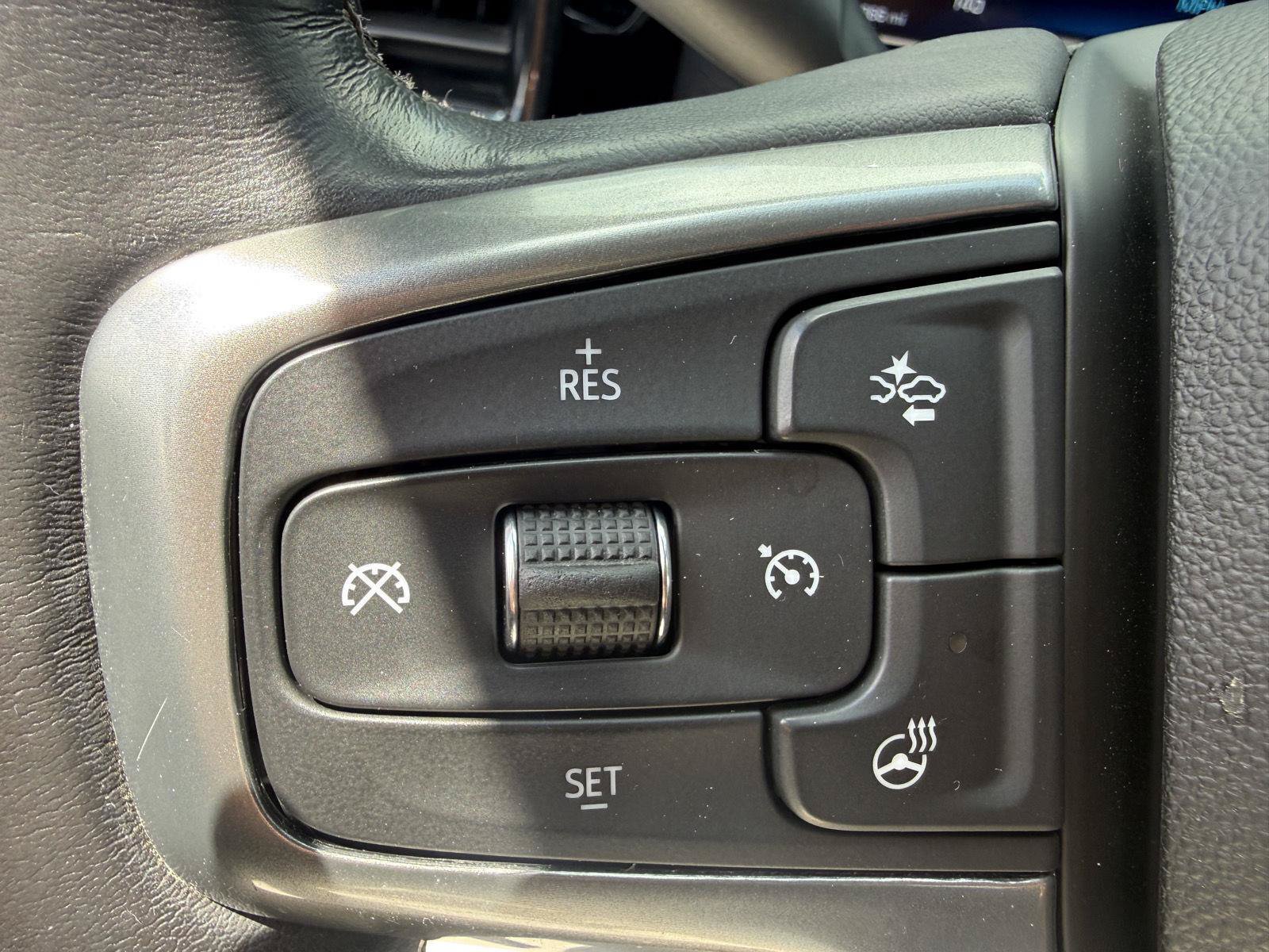 Used 2022 Chevrolet Silverado 1500 LT w/ All Star Edition Plus AWD/4WD image 14