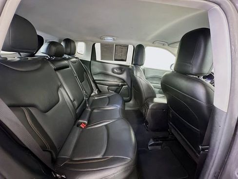 Used 2020 Jeep Compass Limited image 24