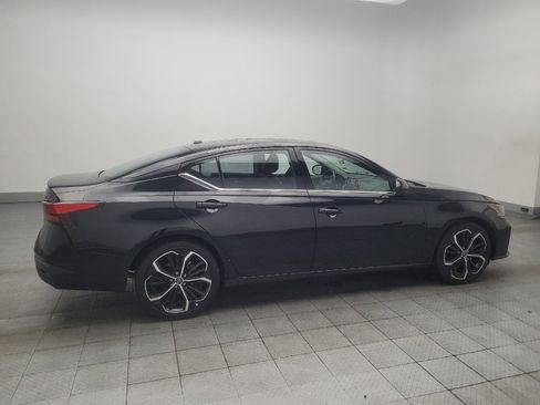 Used 2025 Nissan Altima 2.5 SR FWD image 10