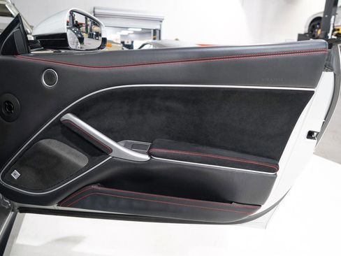 Used 2015 Ferrari F12 Berlinetta image 18