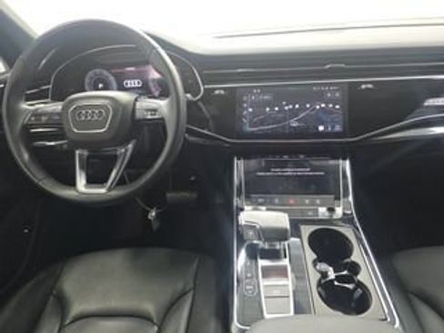 Used 2023 Audi Q7 3.0T Premium w/ Convenience Package AWD/4WD image 4