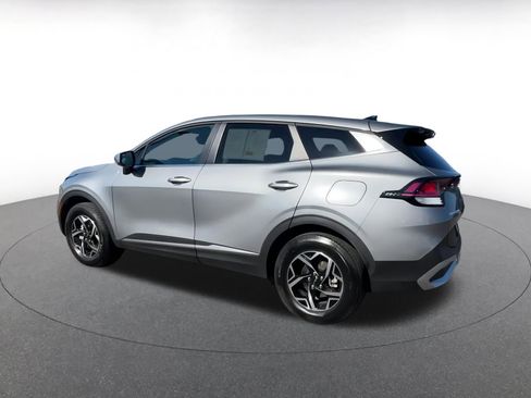 Used 2024 Kia Sportage LX image 10