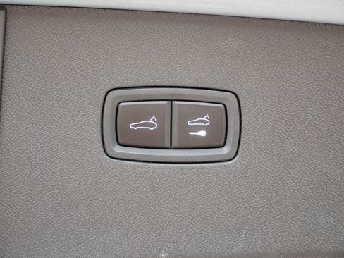 Certified 2026 Porsche Cayenne S AWD/4WD image 33