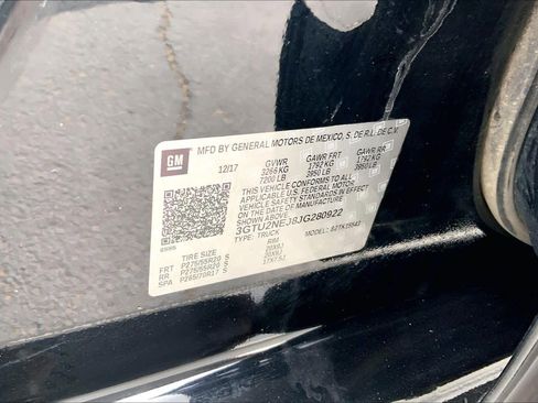 Used 2018 GMC Sierra 1500 SLT w/ All Terrain Package image 37