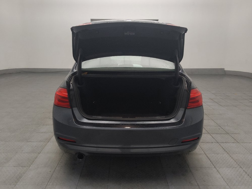 Used 2017 BMW 320i Sedan RWD image 29