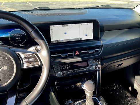 Used 2024 Kia Seltos EX image 6