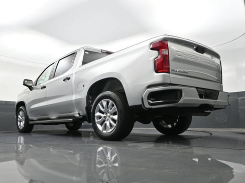 Used 2021 Chevrolet Silverado 1500 Custom w/ Safety Confidence Package RWD image 28