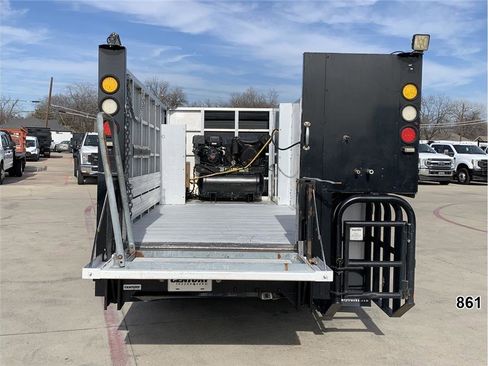 Used 2015 Ford Transit 350 Cutaway Van image 12