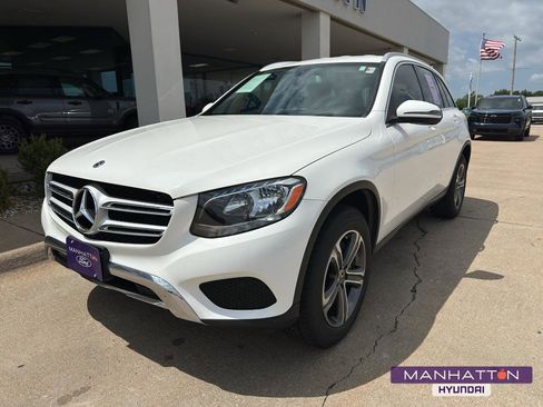 Used 2019 Mercedes-Benz GLC 300 4MATIC image 1
