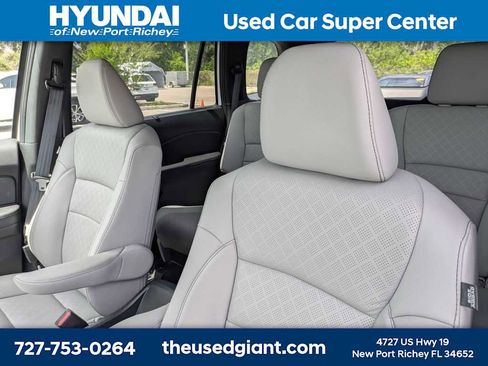 Used 2023 Honda Passport Elite image 3