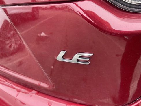 Used 2024 Toyota Corolla LE image 7