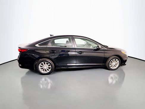 Used 2018 Hyundai Sonata SE w/ Cargo Package FWD image 11