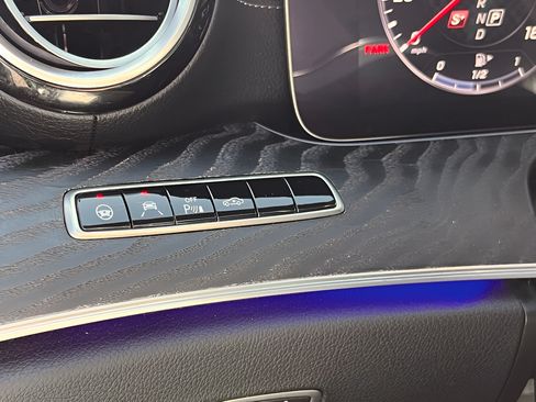 Used 2019 Mercedes-Benz E 53 AMG 4MATIC Sedan image 35