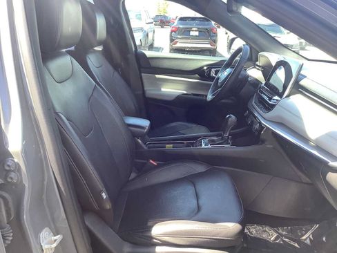 Used 2023 Jeep Compass Limited AWD/4WD image 15