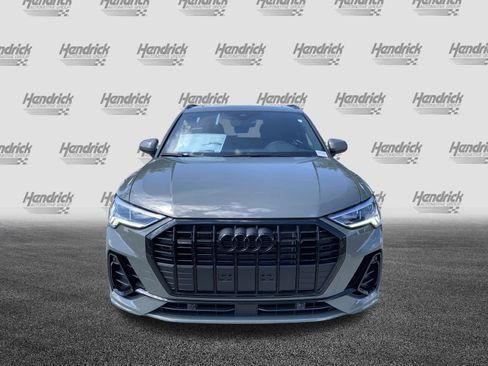 New 2025 Audi Q3 2.0T Premium image 3