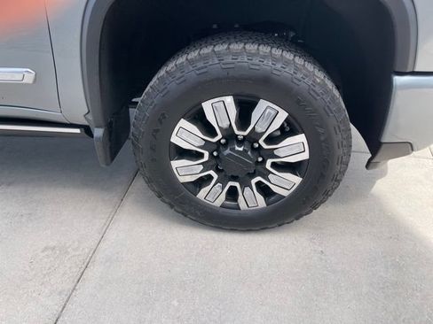Certified 2024 Chevrolet Silverado 3500 High Country w/ High Country Premium Package AWD/4WD image 25
