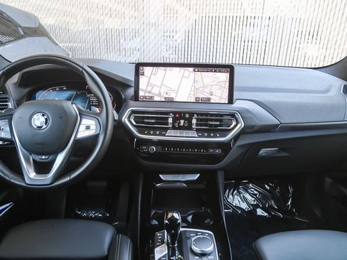 Certified 2024 BMW X3 xDrive30i w/ Premium Package image 9