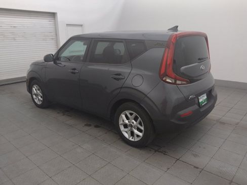 Used 2021 Kia Soul S FWD image 3