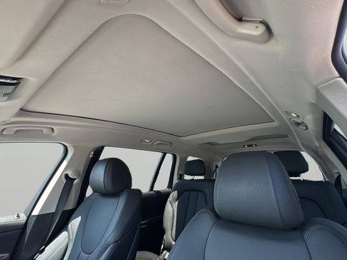 Used 2020 BMW X7 xDrive40i w/ Premium Package AWD/4WD image 32