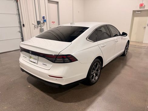 Used 2025 Honda Accord EX-L image 5