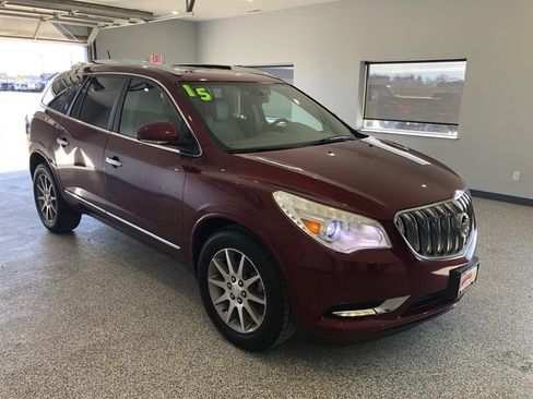 Used 2015 Buick Enclave Leather w/ Trailering Package image 2