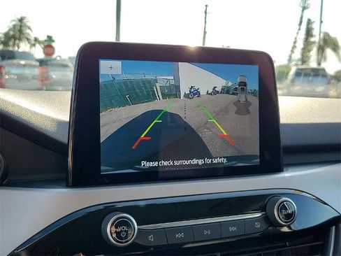 Certified 2022 Ford Escape SEL image 27