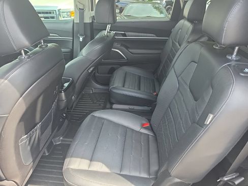 Used 2023 Kia Telluride SX Prestige AWD/4WD image 15